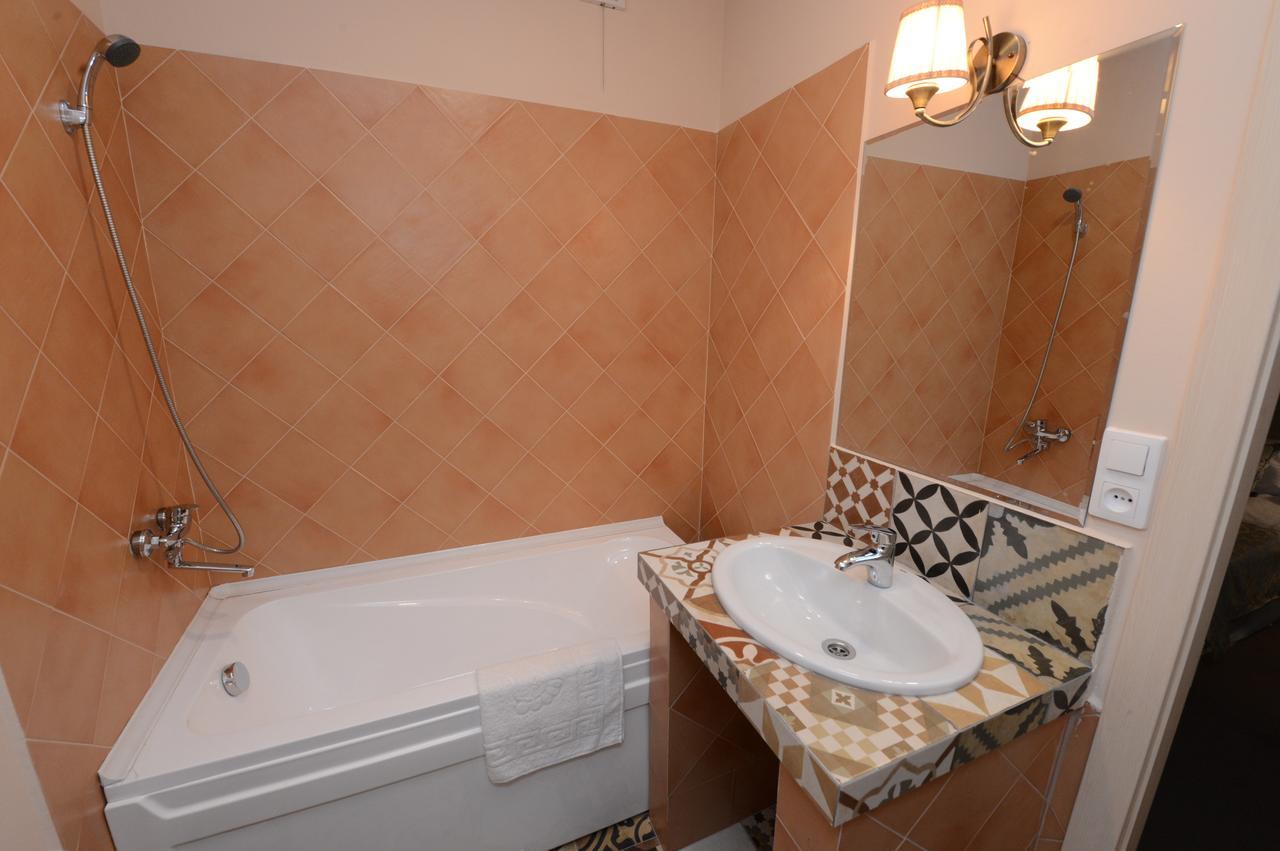 Caravan Villa Tbilisi Ngoại thất bức ảnh