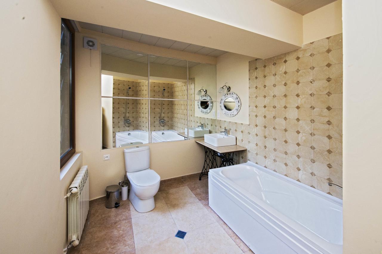 Caravan Villa Tbilisi Ngoại thất bức ảnh