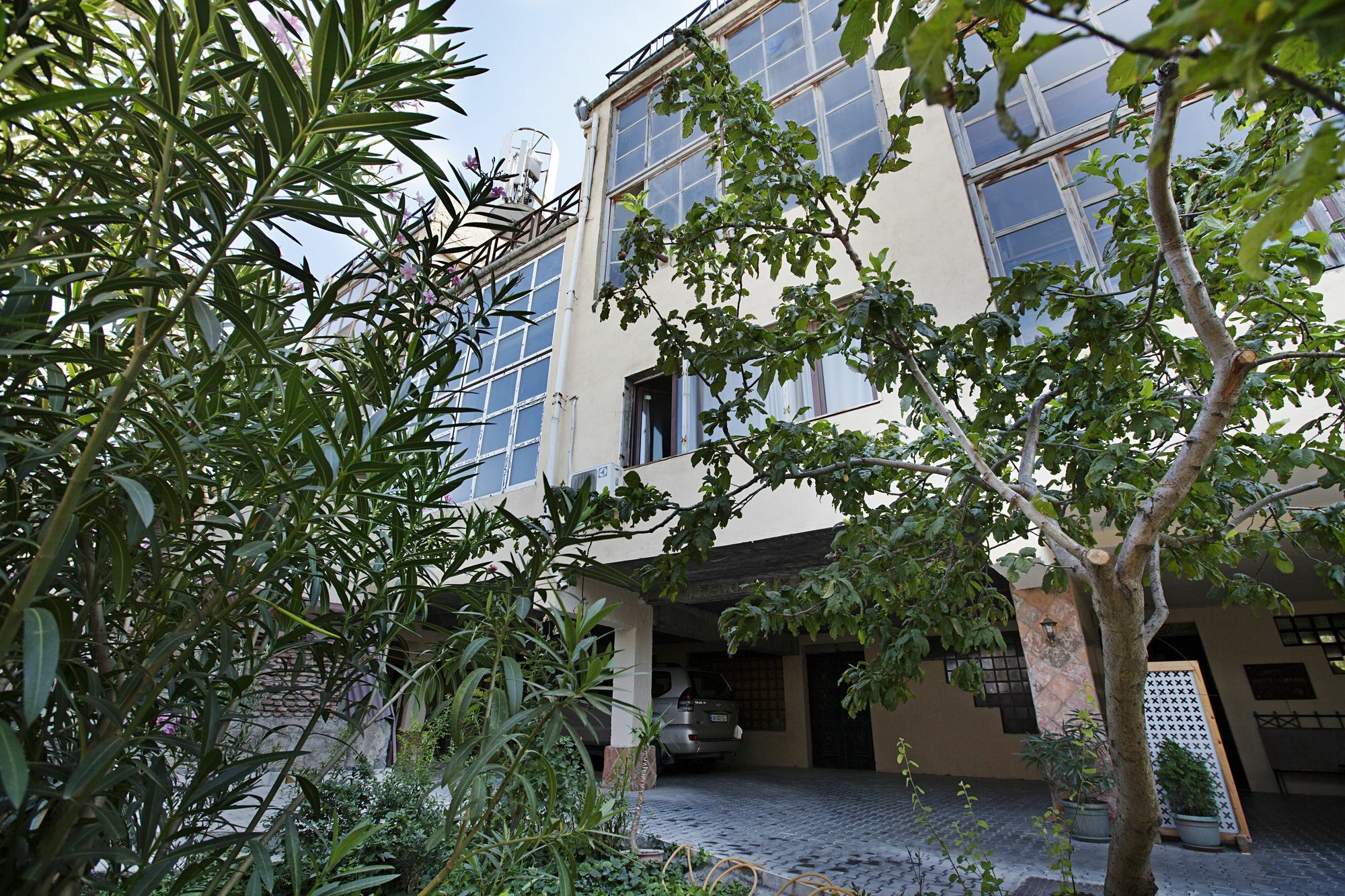 Caravan Villa Tbilisi Ngoại thất bức ảnh